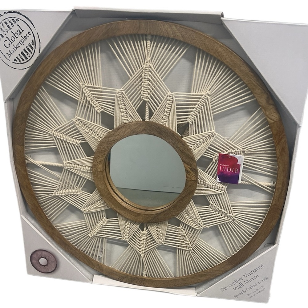 NWT Mirror Handcrafted Macrame Geometric & Solid Wood Round Mirror 26”